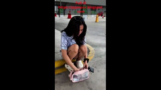 Gadis cantik di perkosa di jalan