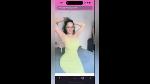 Indian Tharki Insta Influencer Kajal Pandey Paid App Sexy Teasing, Touching Her Big Ass, Big Boobs, Pissy, Showing Her Tongue 100+ Pics Videos Call